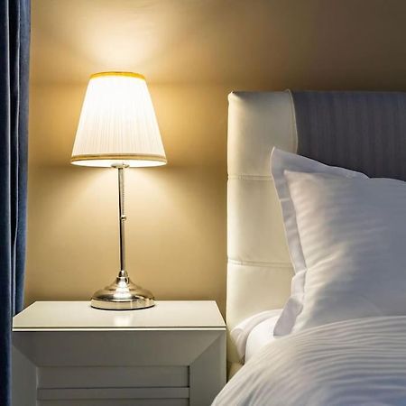 Modern - Central Apartment Bucureşti Ngoại thất bức ảnh