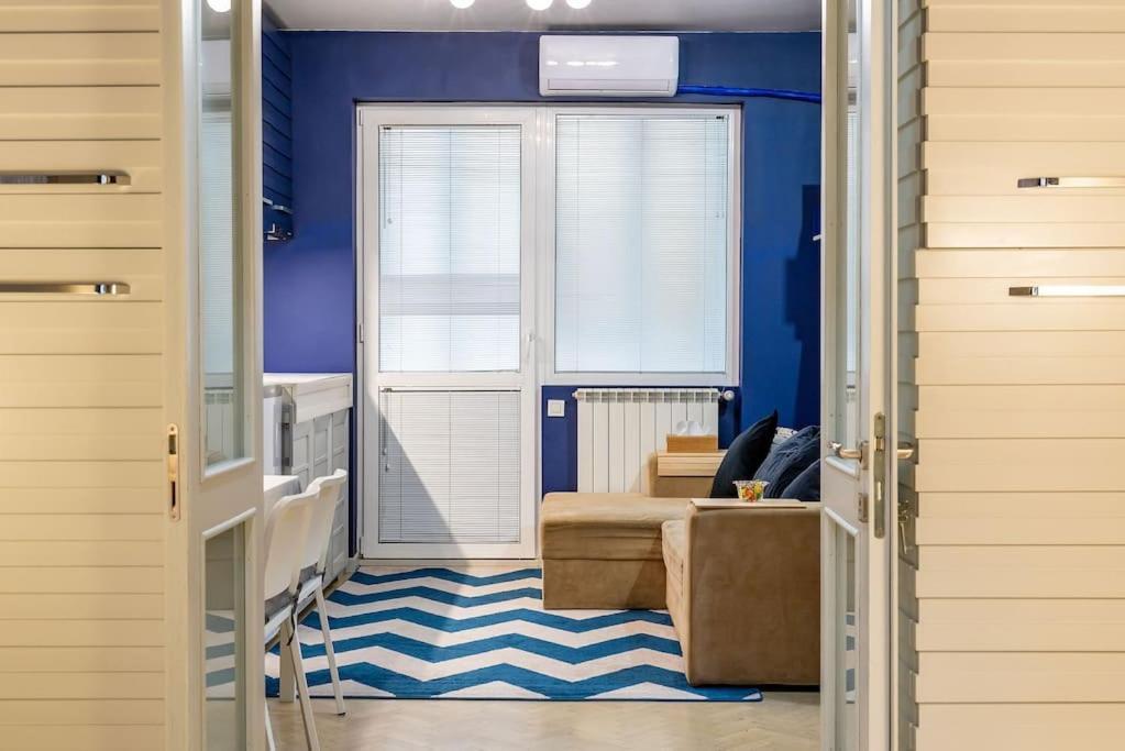 Modern - Central Apartment Bucureşti Ngoại thất bức ảnh