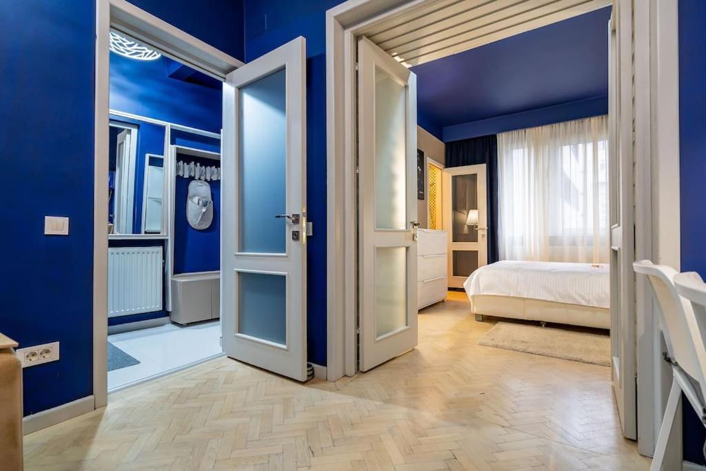 Modern - Central Apartment Bucureşti Ngoại thất bức ảnh