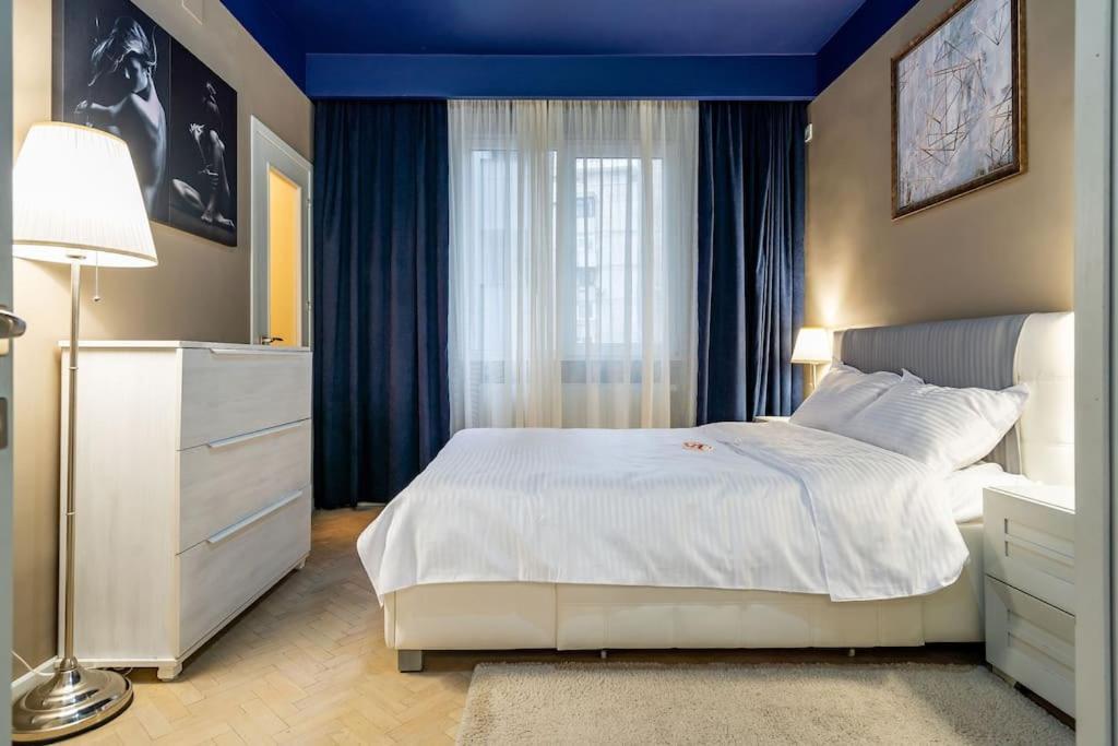 Modern - Central Apartment Bucureşti Ngoại thất bức ảnh
